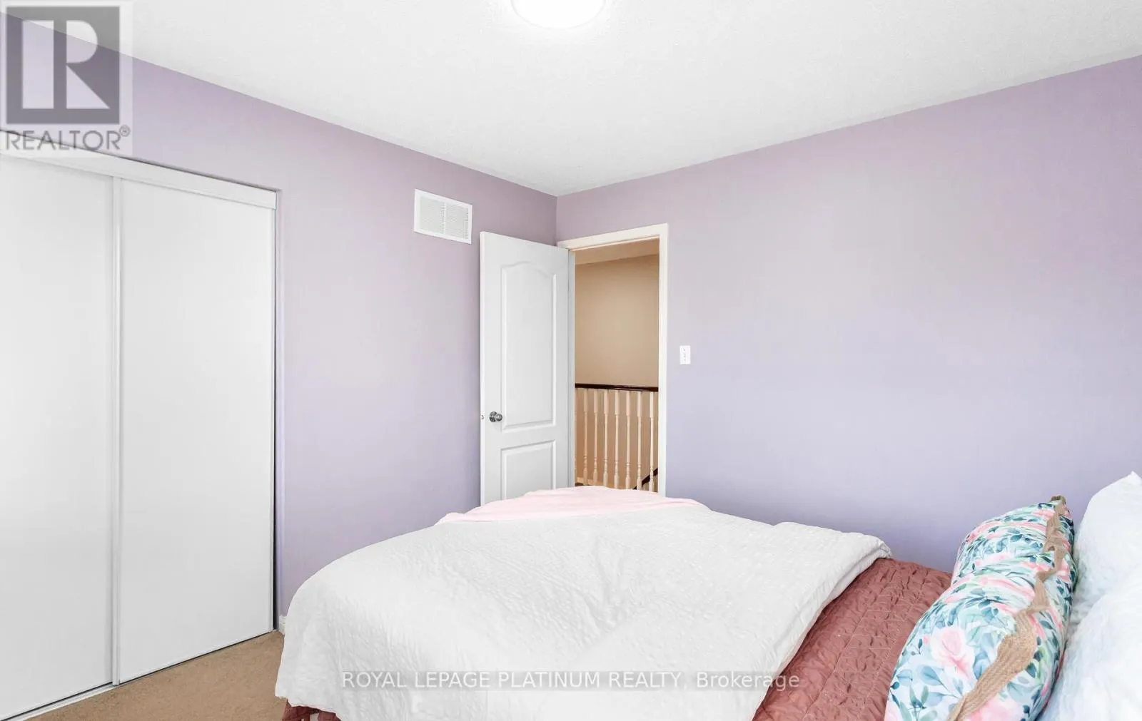 4 SKIPPERHILL CRESCENT