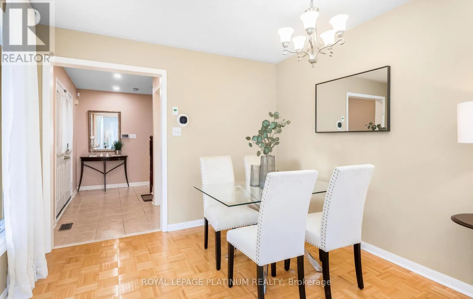 4 SKIPPERHILL CRESCENT
