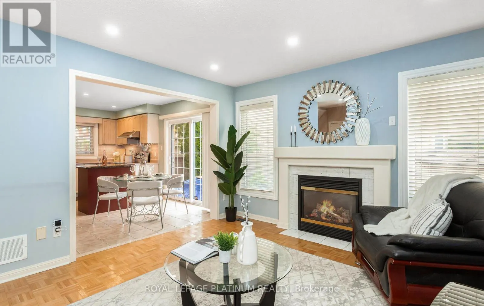 4 SKIPPERHILL CRESCENT