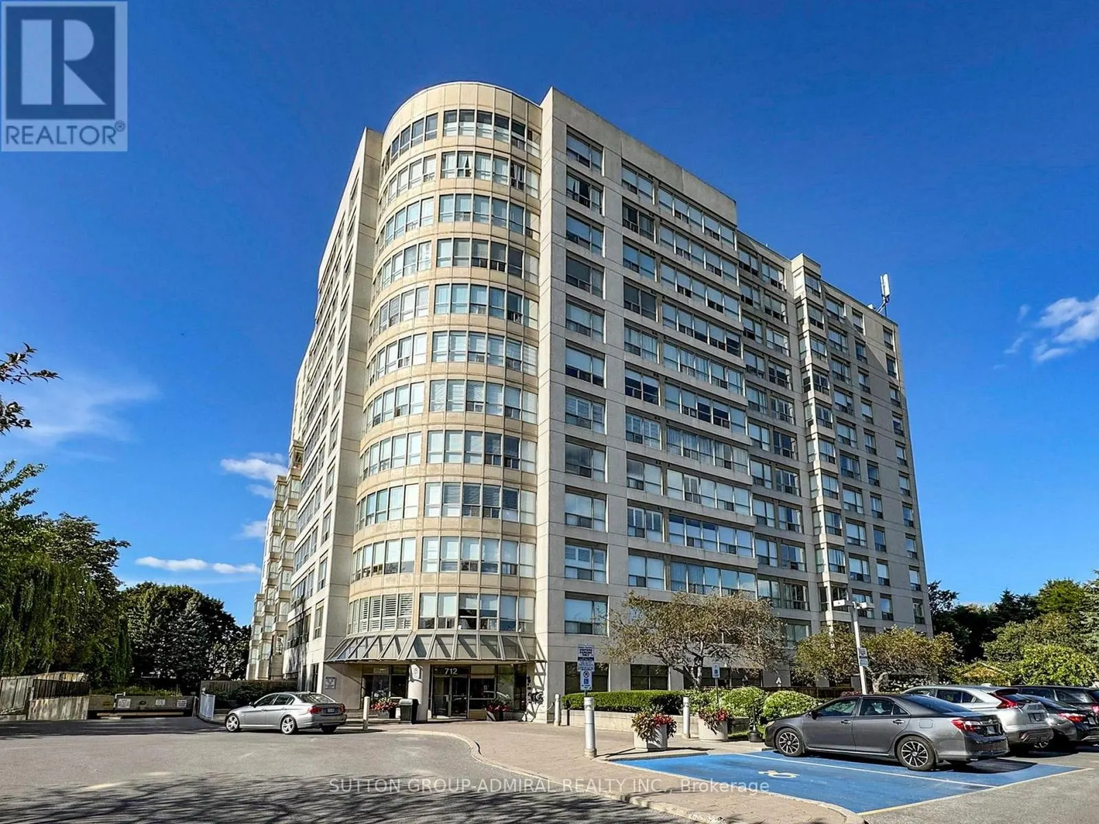 217 - 712 ROSSLAND ROAD