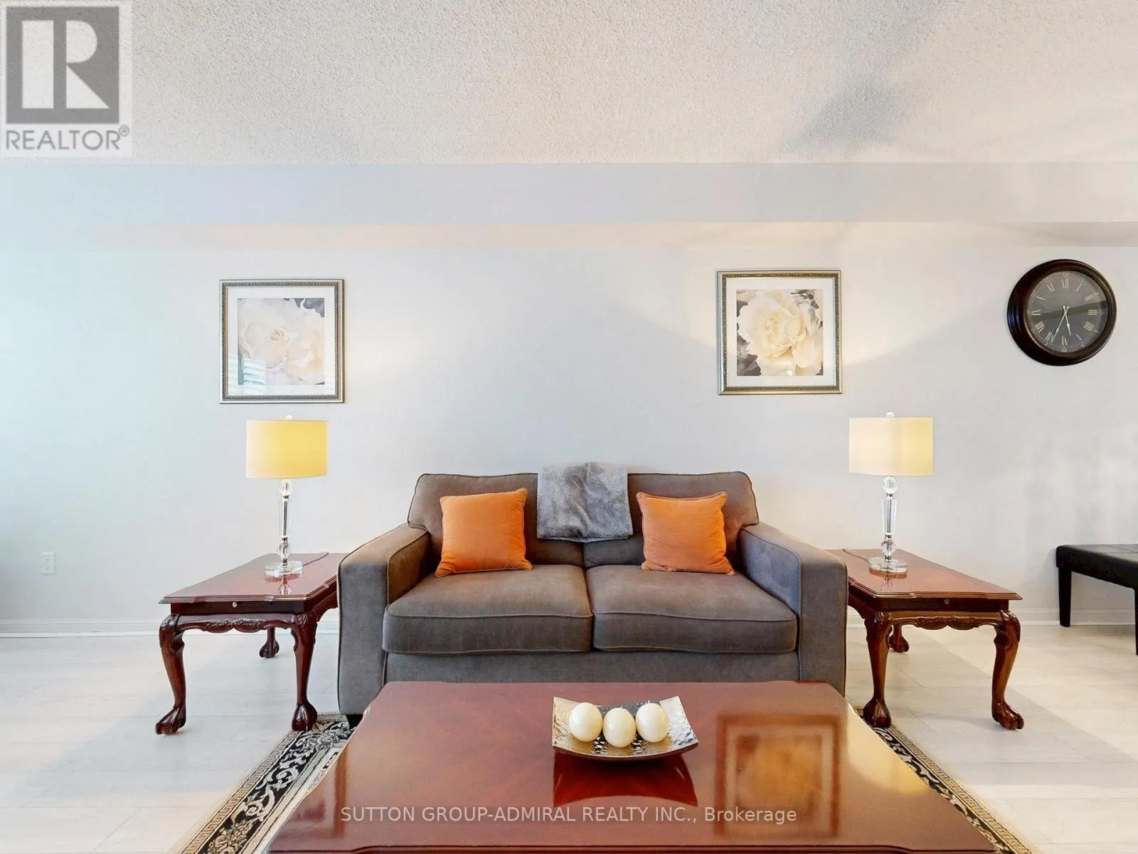 217 - 712 ROSSLAND ROAD