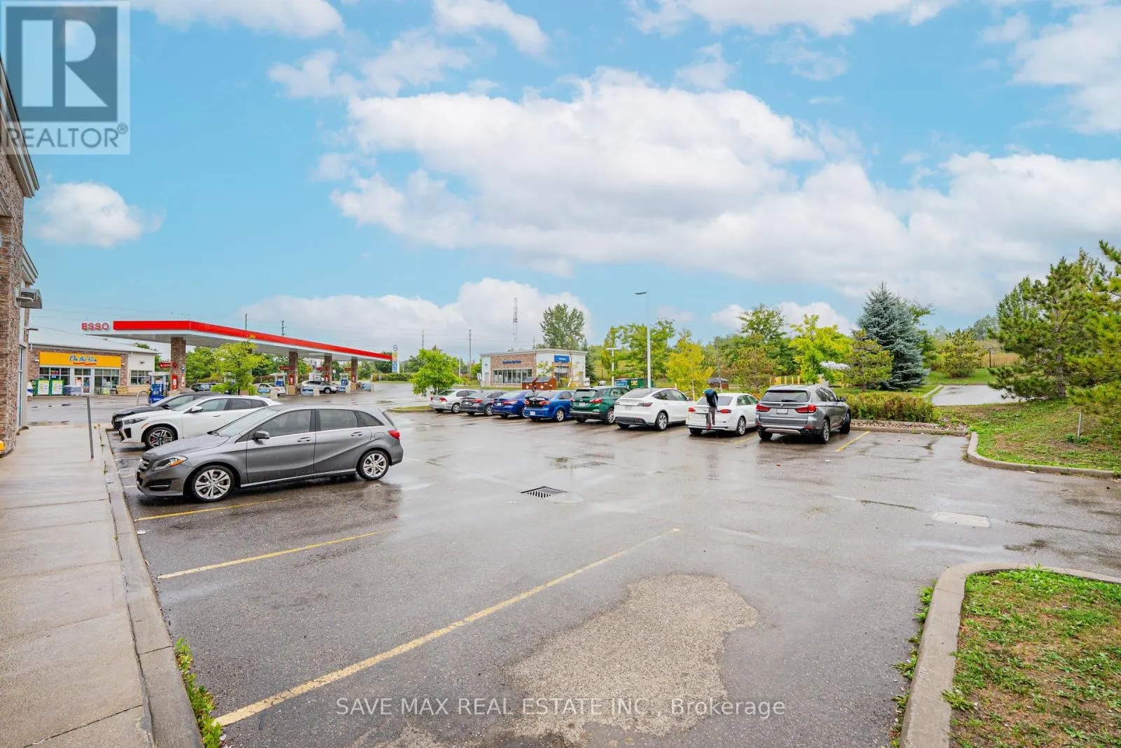 280 ROSSLAND ROAD