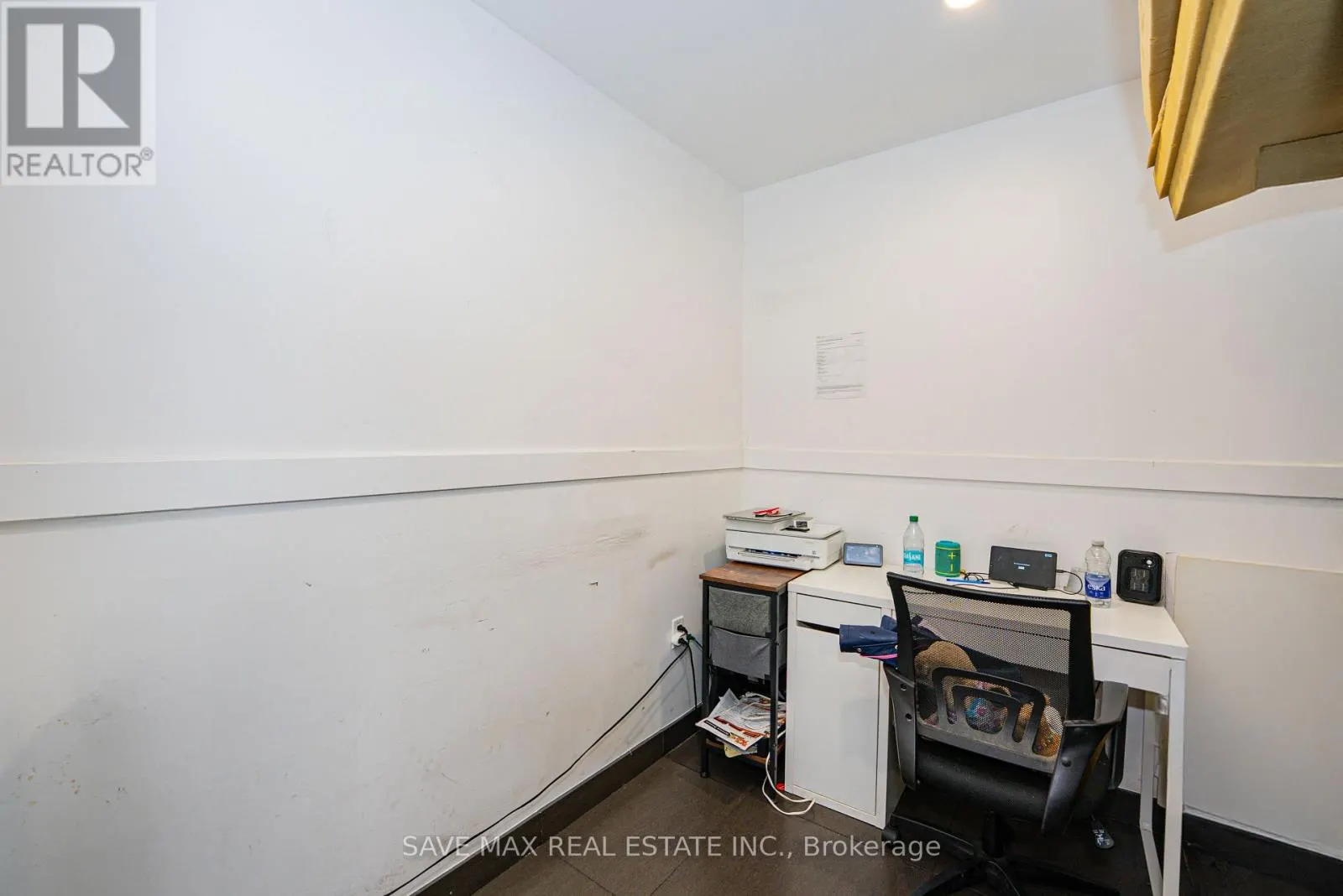 280 ROSSLAND ROAD