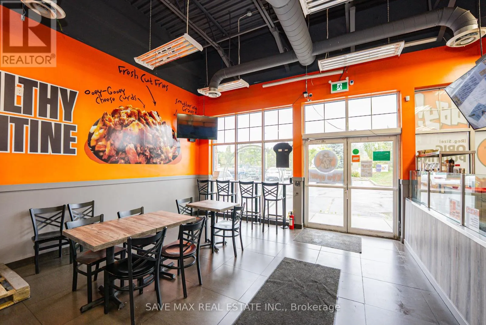 280 ROSSLAND ROAD