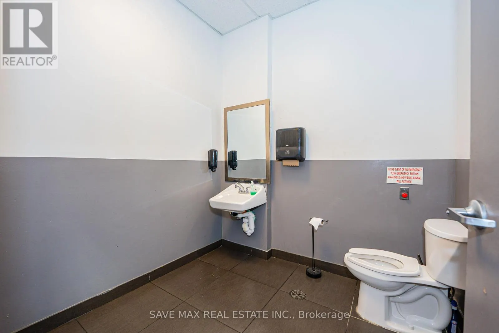 280 ROSSLAND ROAD