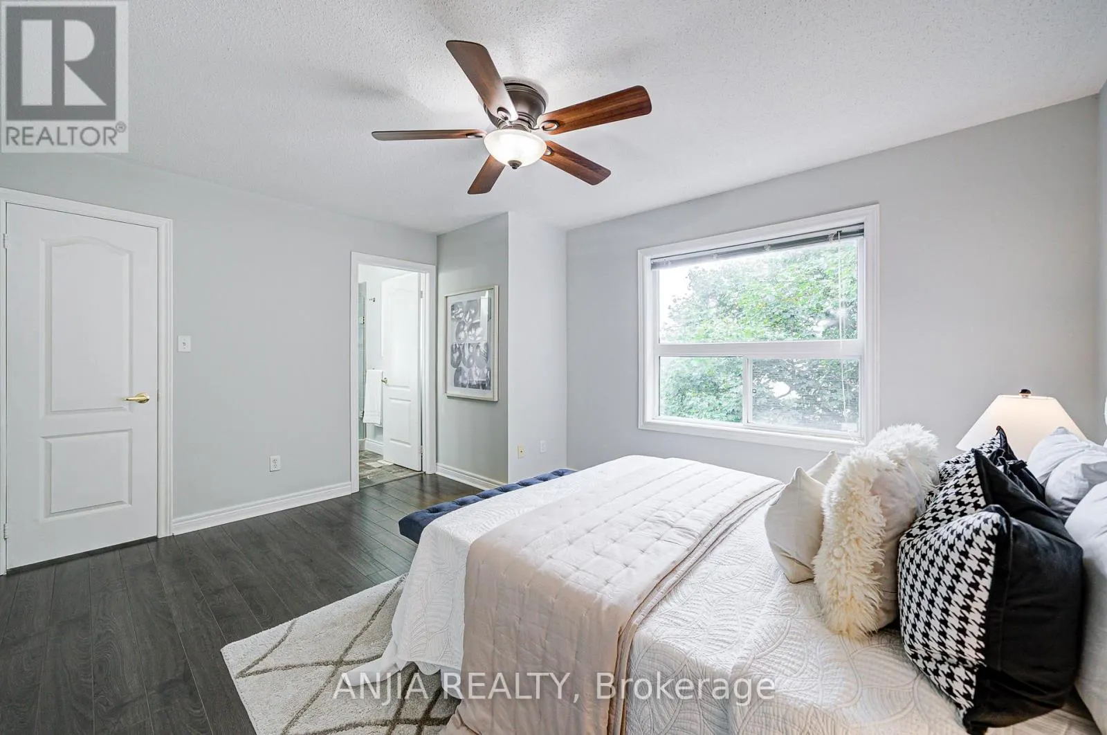 100 CHAREST PLACE