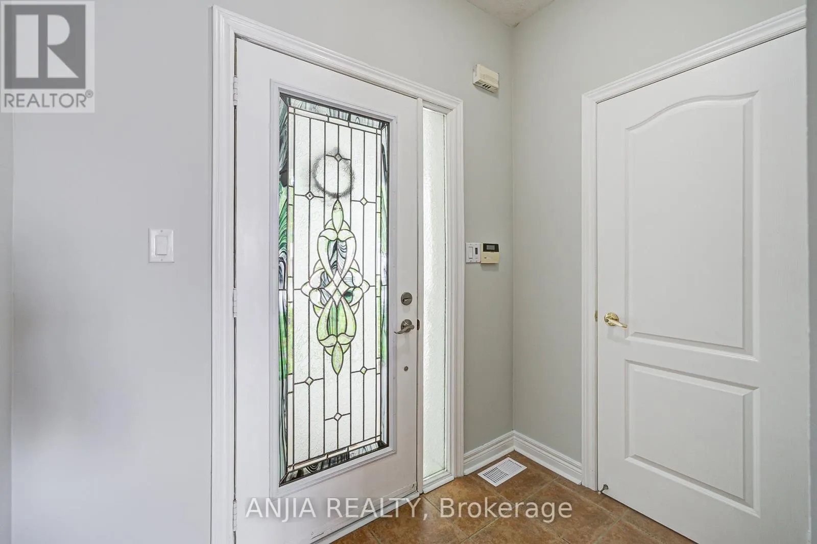 100 CHAREST PLACE