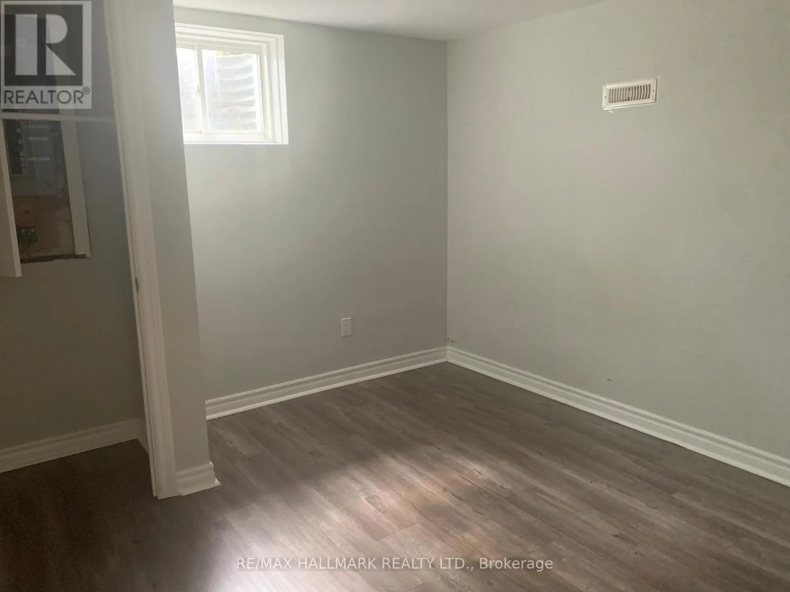 20 SNOWBALL CRESCENT