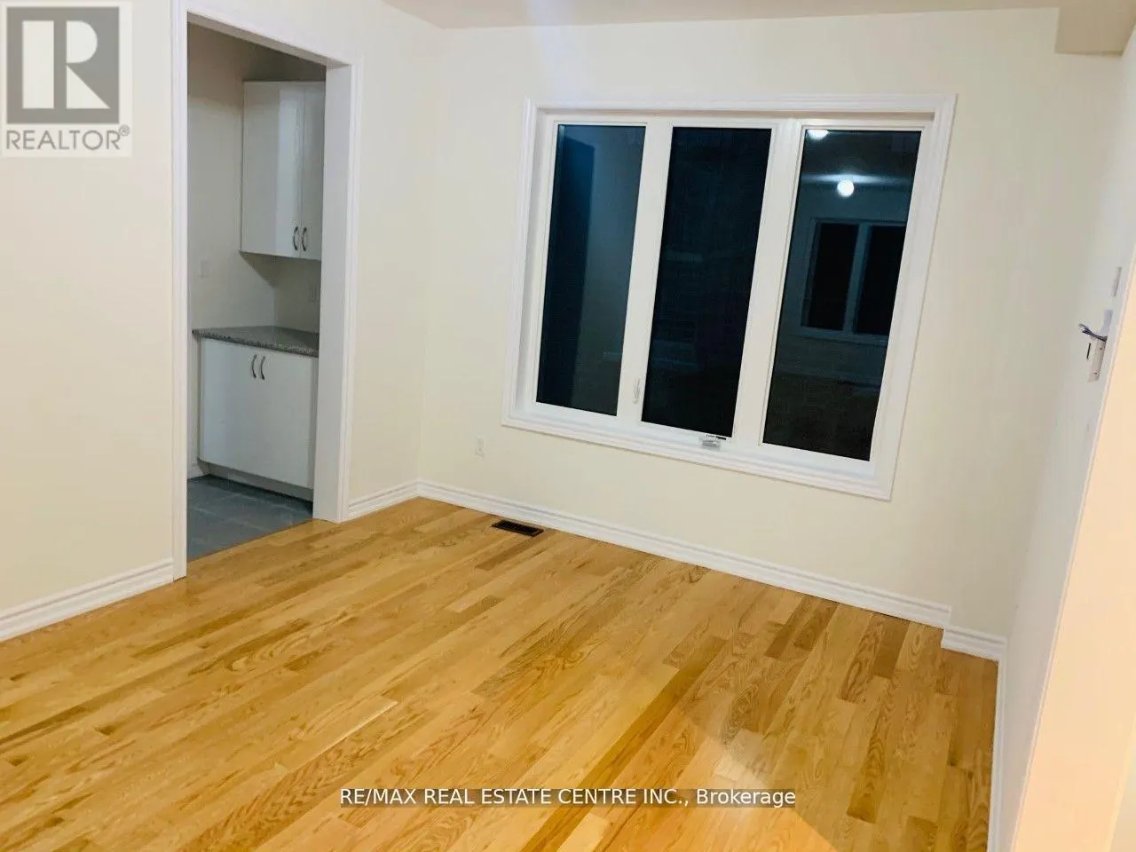 UPPER - 21 WHITEFISH STREET