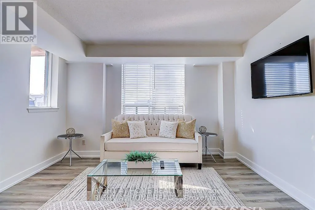 404 - 1625 PICKERING PARKWAY