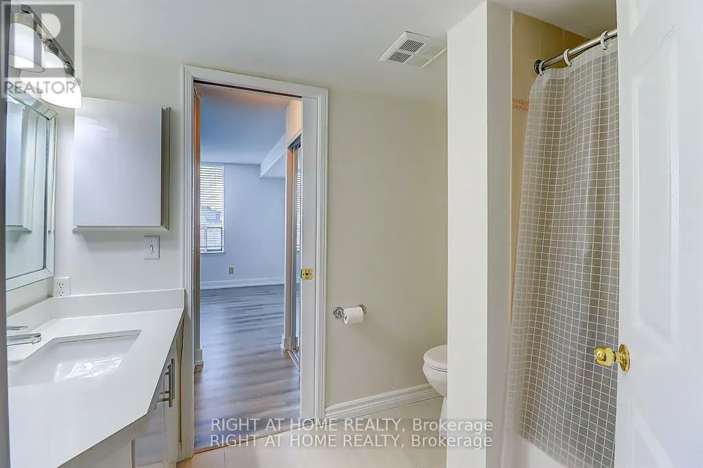 404 - 1625 PICKERING PARKWAY