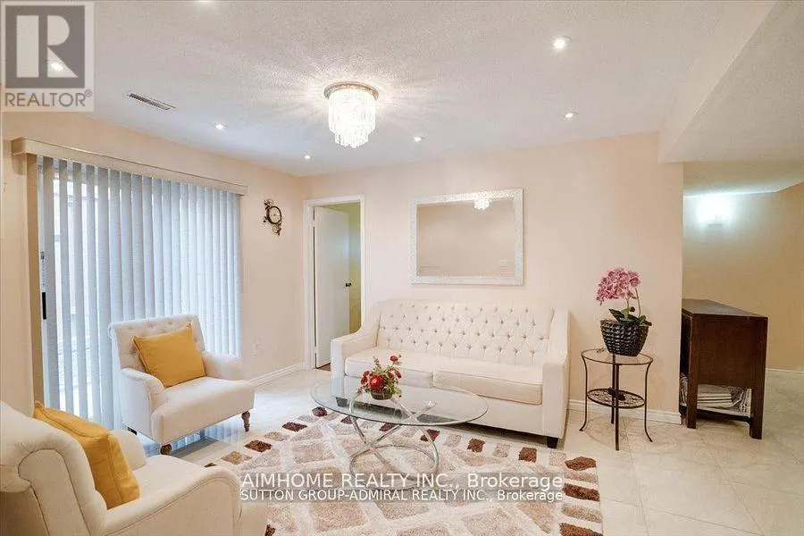 39 KEYWORTH TR(GROUND FLOOR) TRAIL