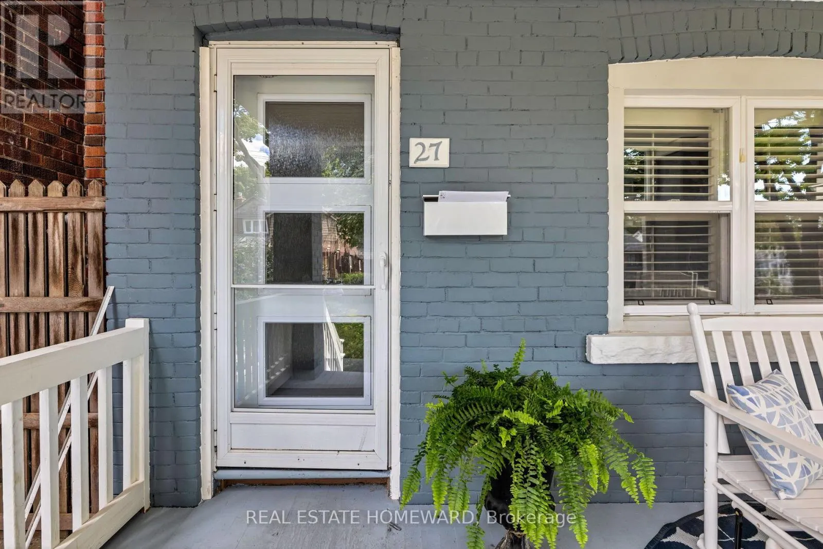27 NORMANDY BOULEVARD