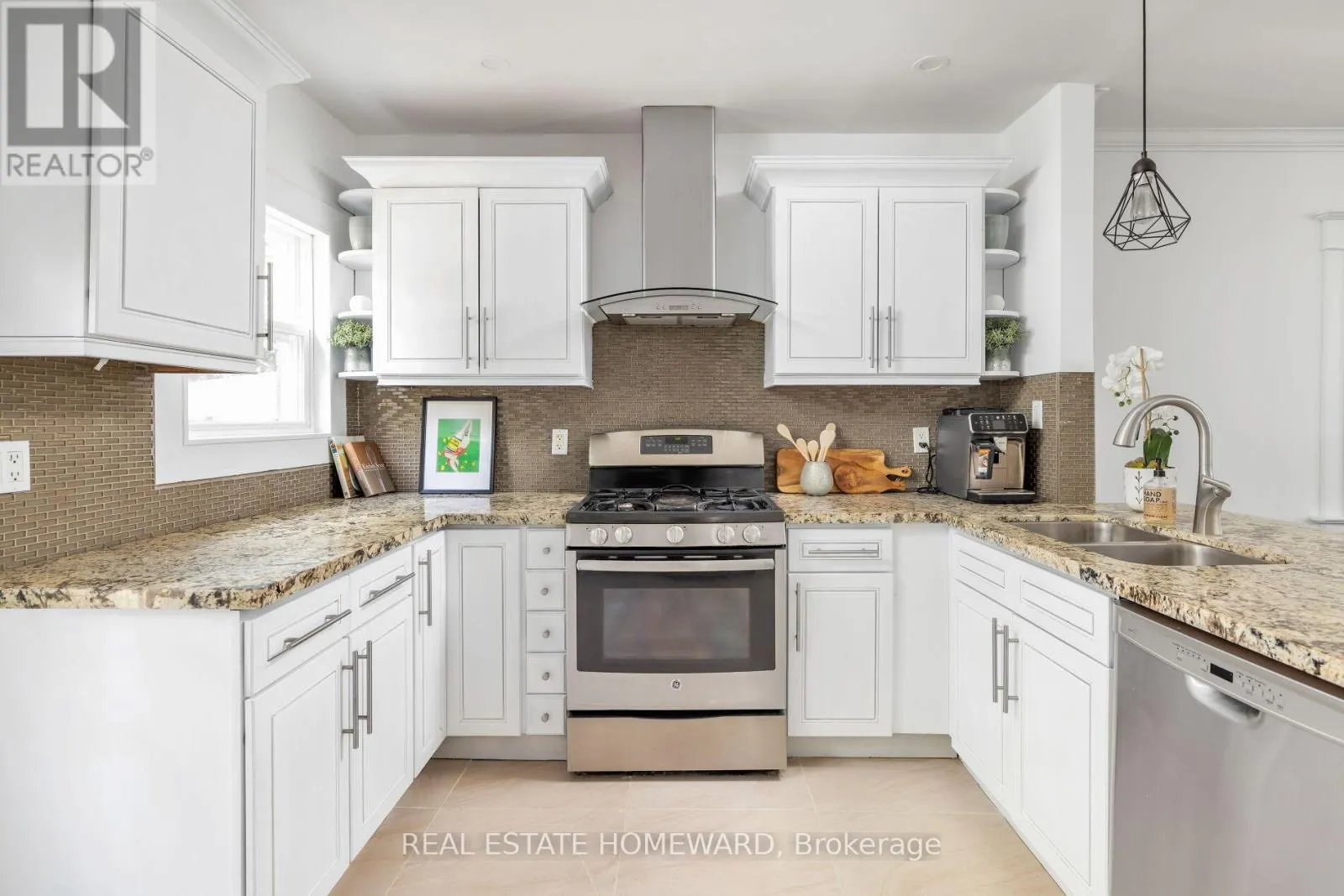 27 NORMANDY BOULEVARD