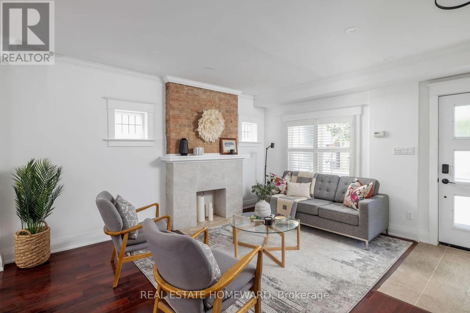 27 NORMANDY BOULEVARD
