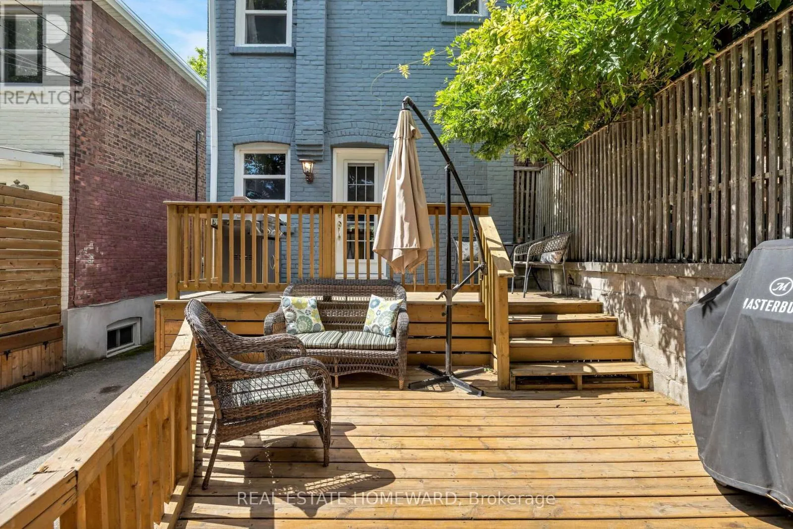 27 NORMANDY BOULEVARD