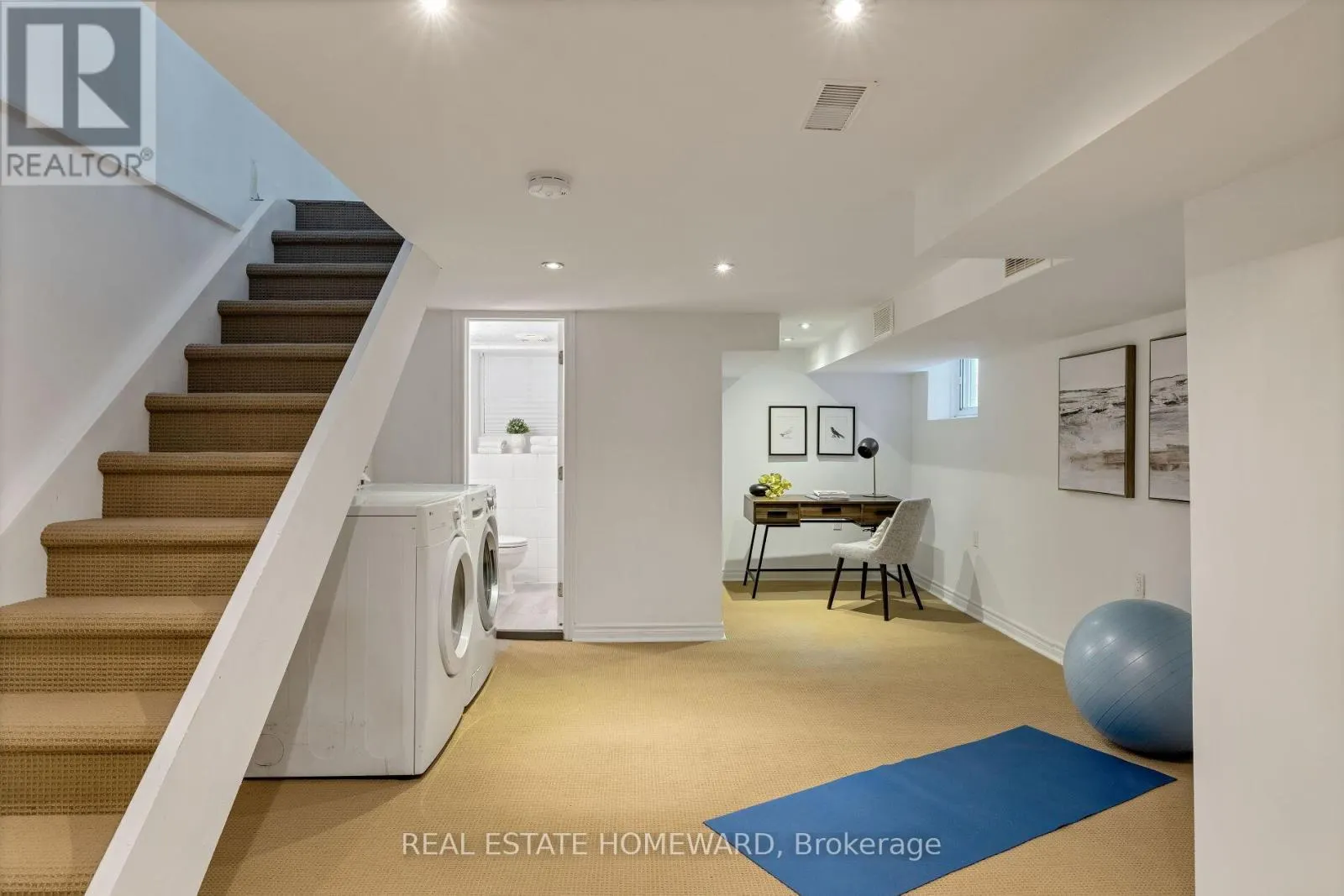 27 NORMANDY BOULEVARD