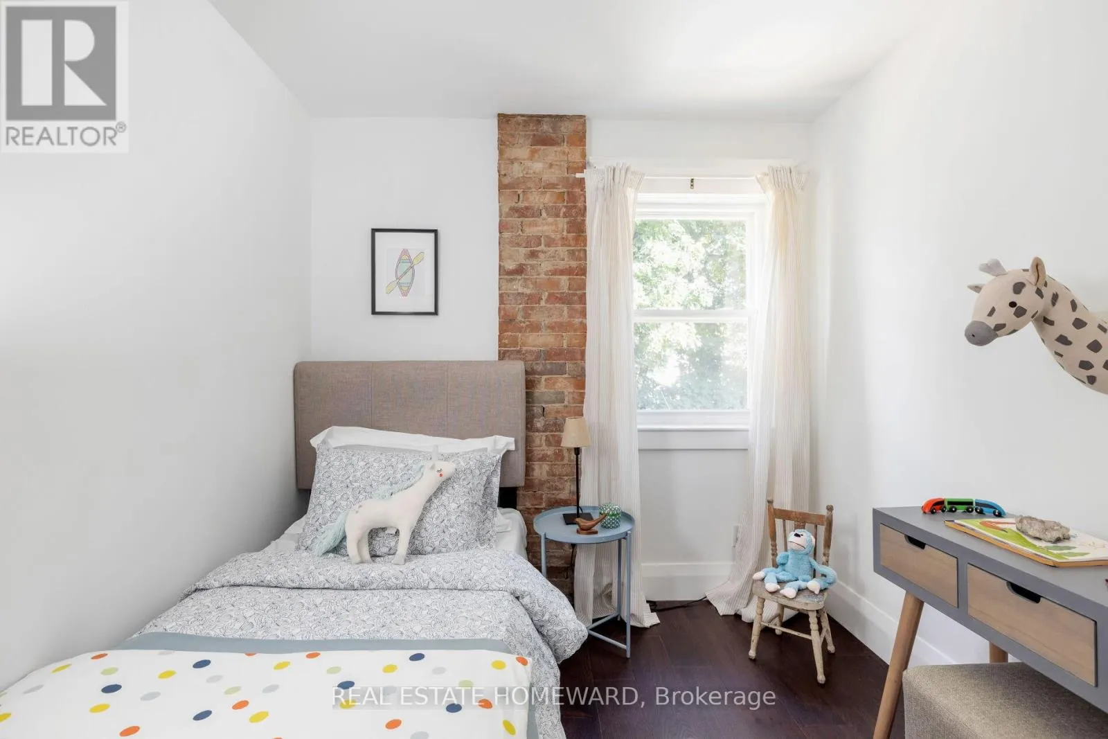 27 NORMANDY BOULEVARD