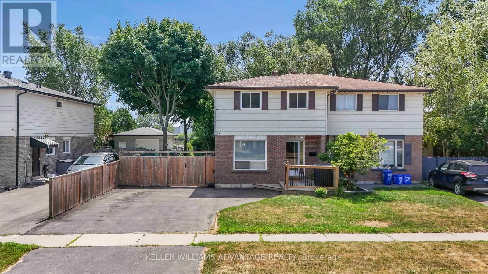 17 LOSCOMBE DRIVE