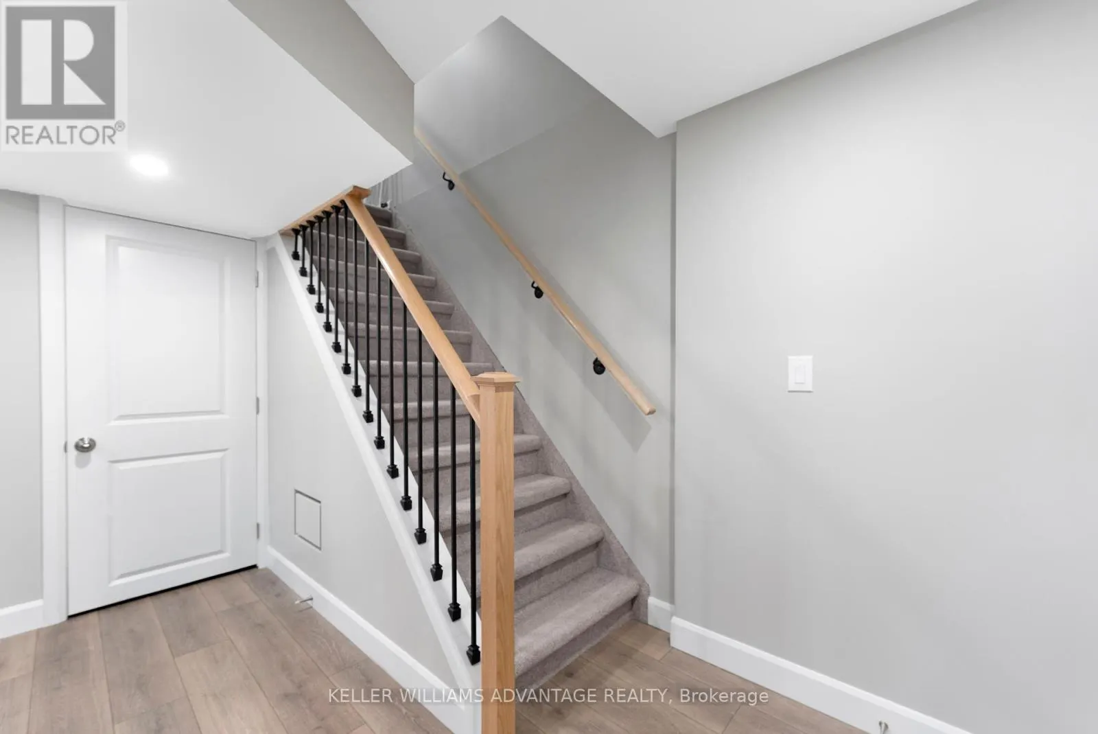 17 LOSCOMBE DRIVE