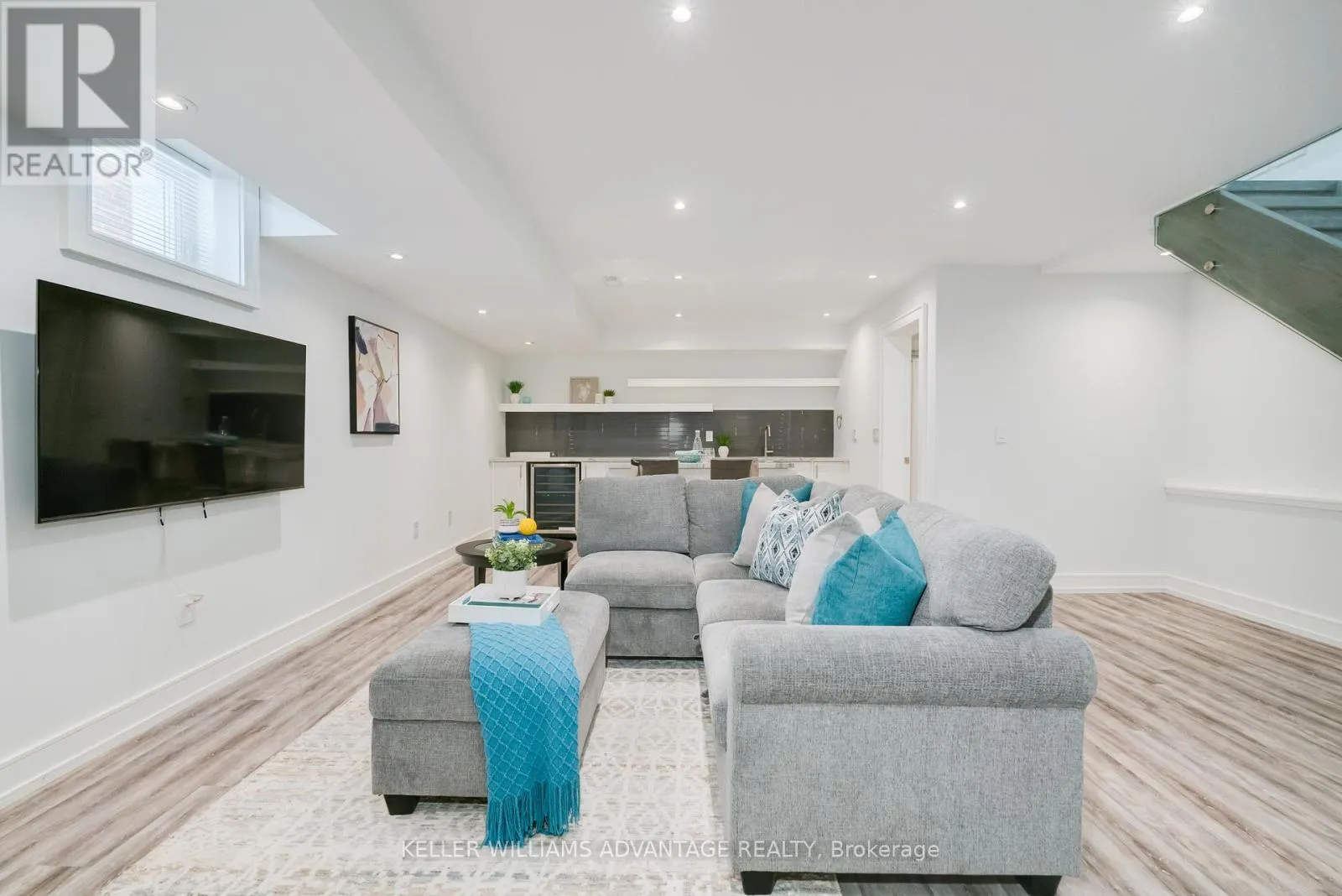 18 MCKAYFIELD ROAD