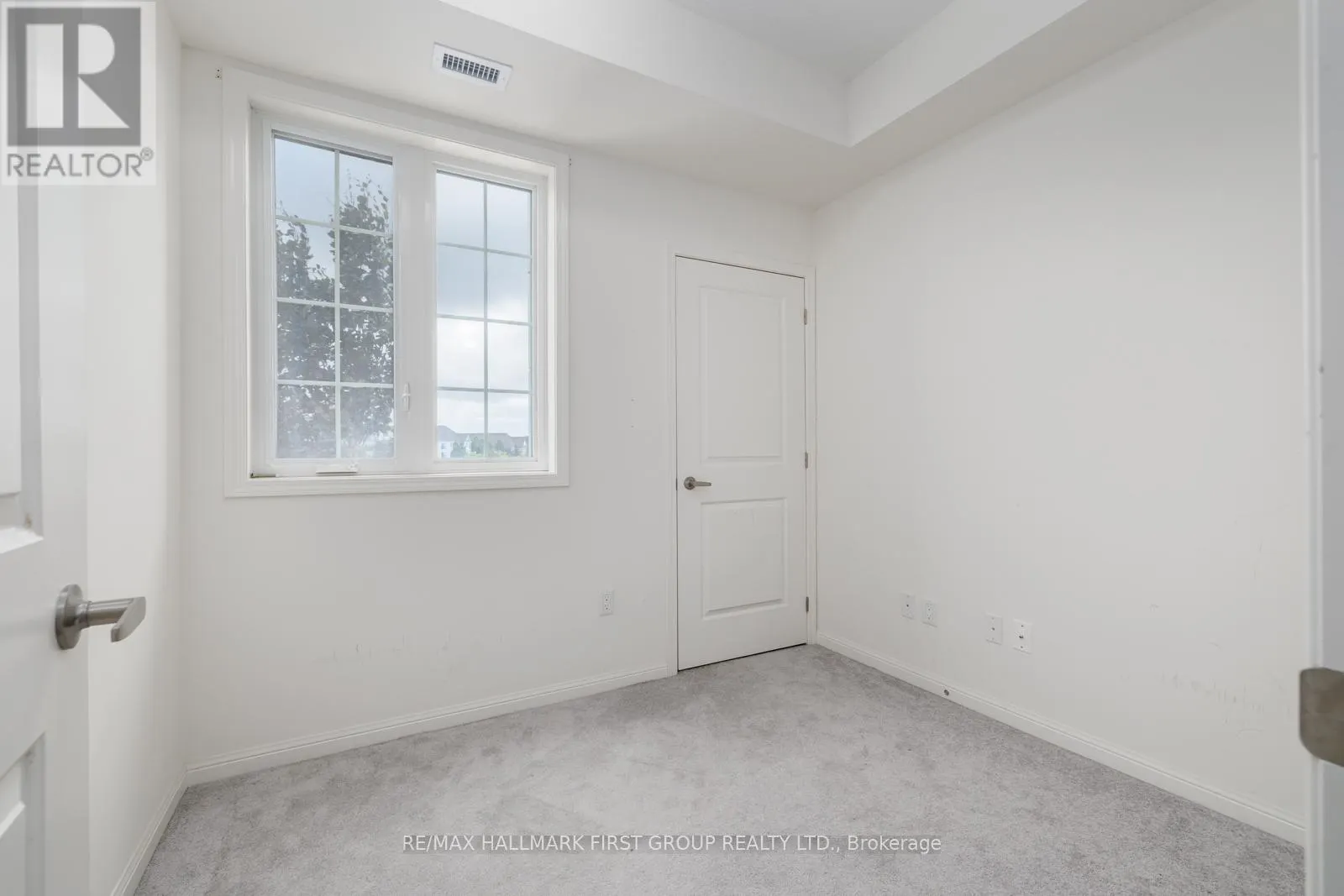 221 - 84 ASPEN SPRINGS DRIVE