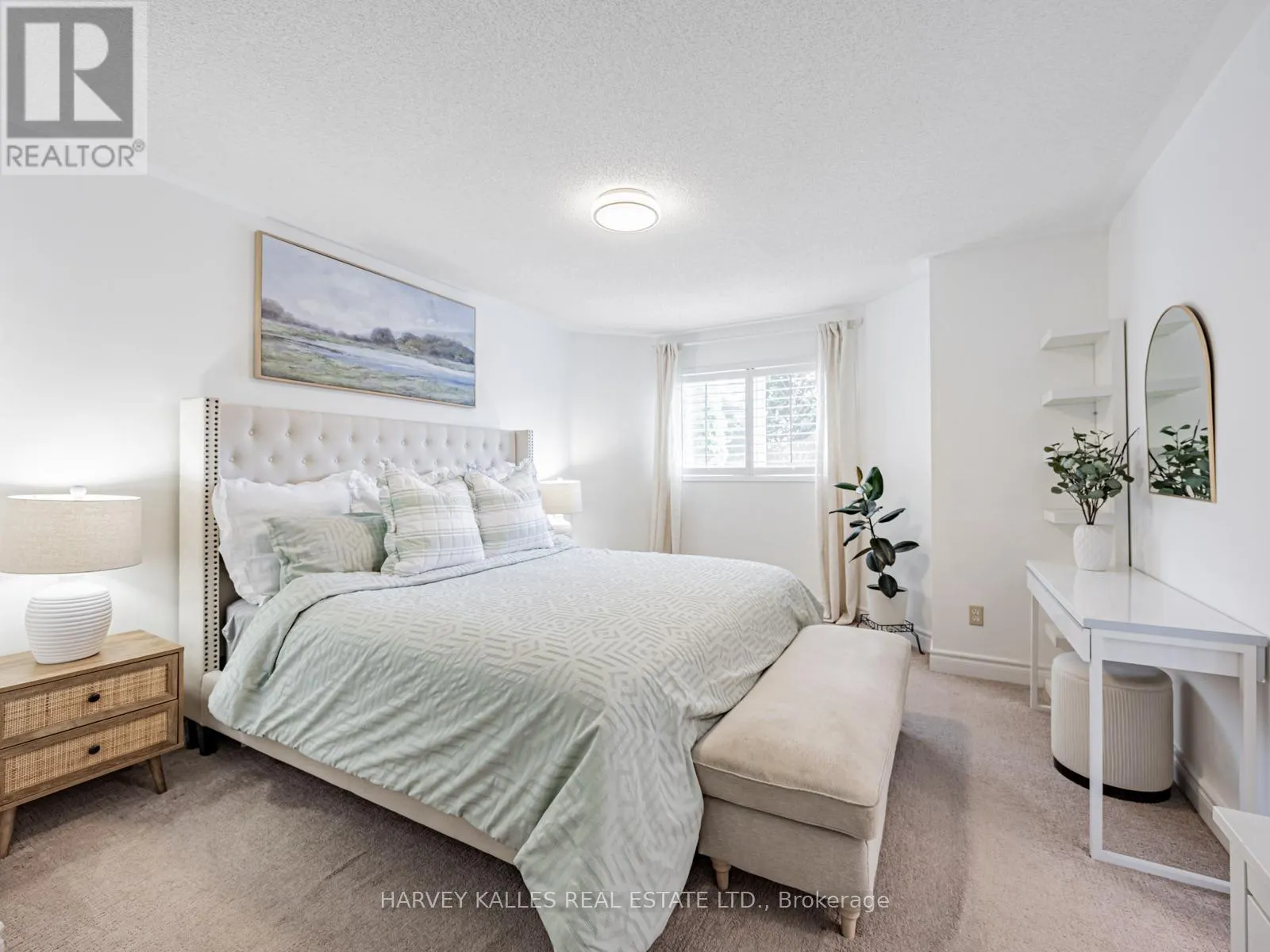 10 HIBBARD DRIVE