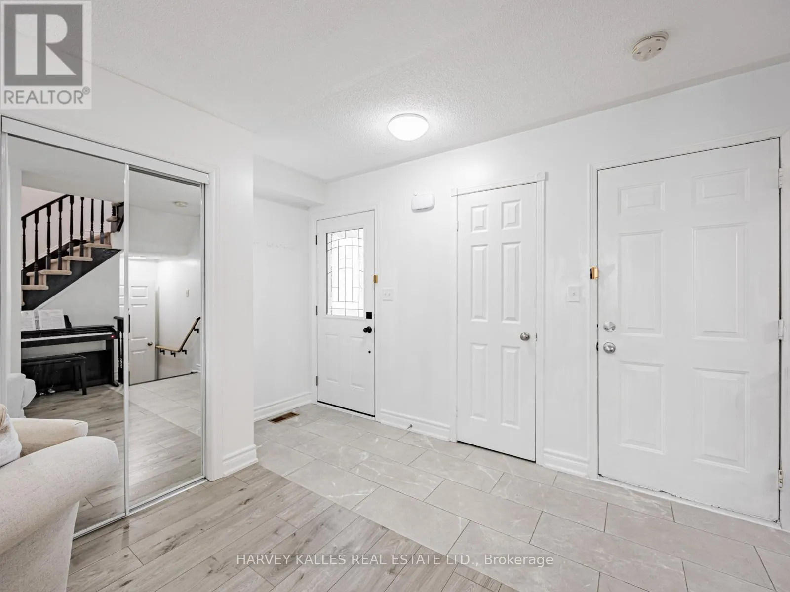 10 HIBBARD DRIVE