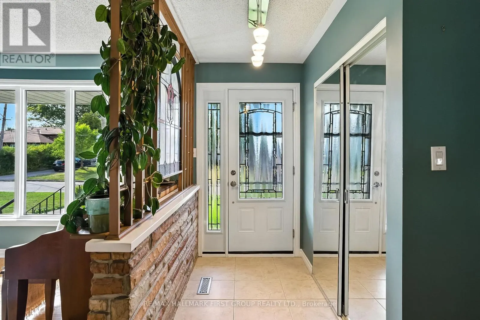865 MARINET CRESCENT