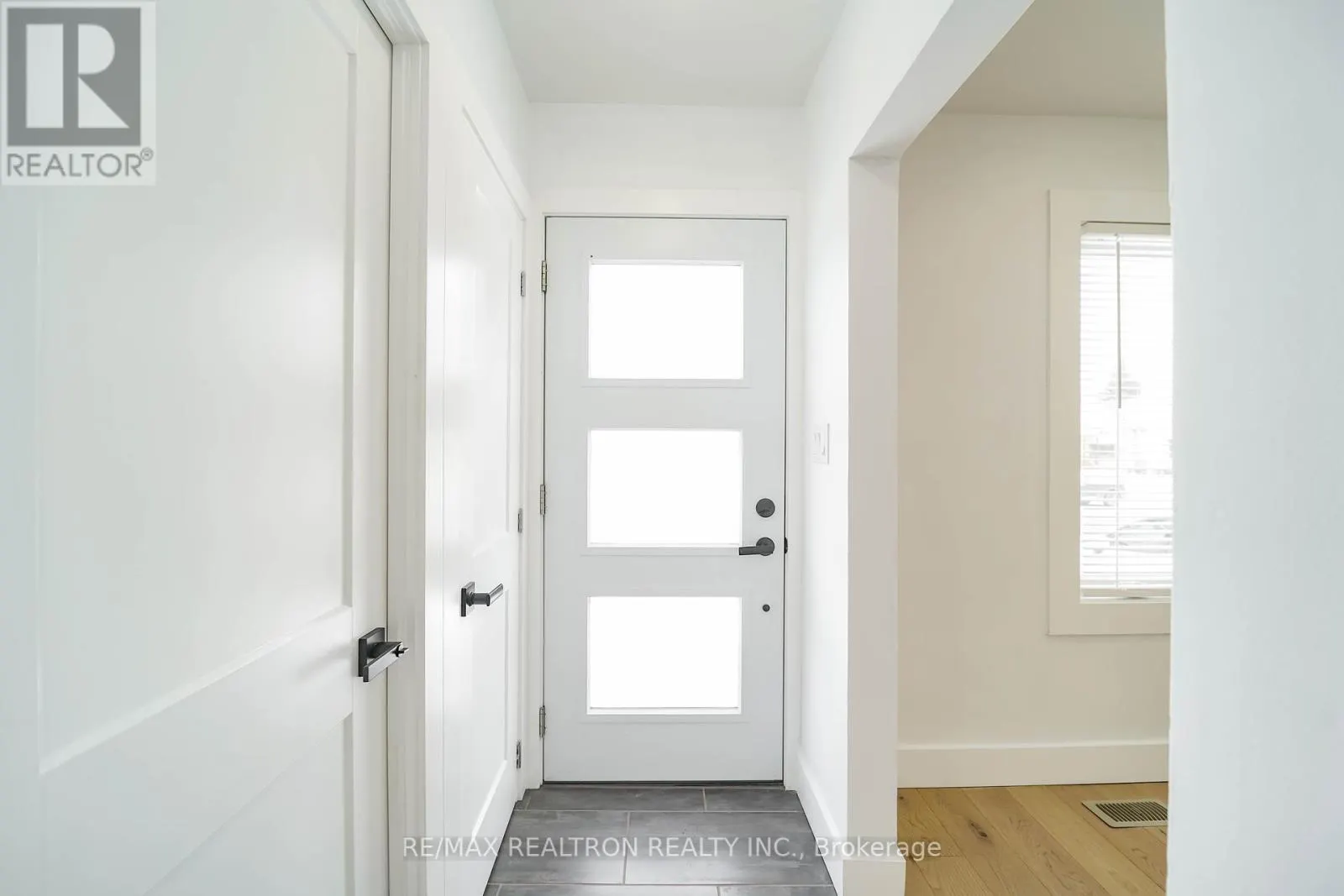 1380 WOODBINE AVENUE