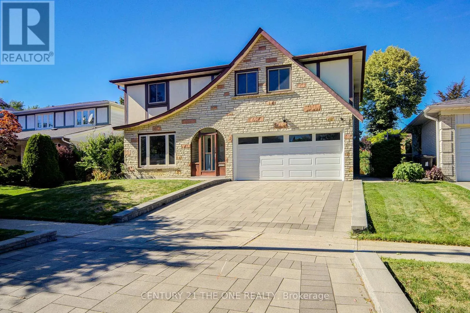 54 MARBLEMOUNT CRESCENT