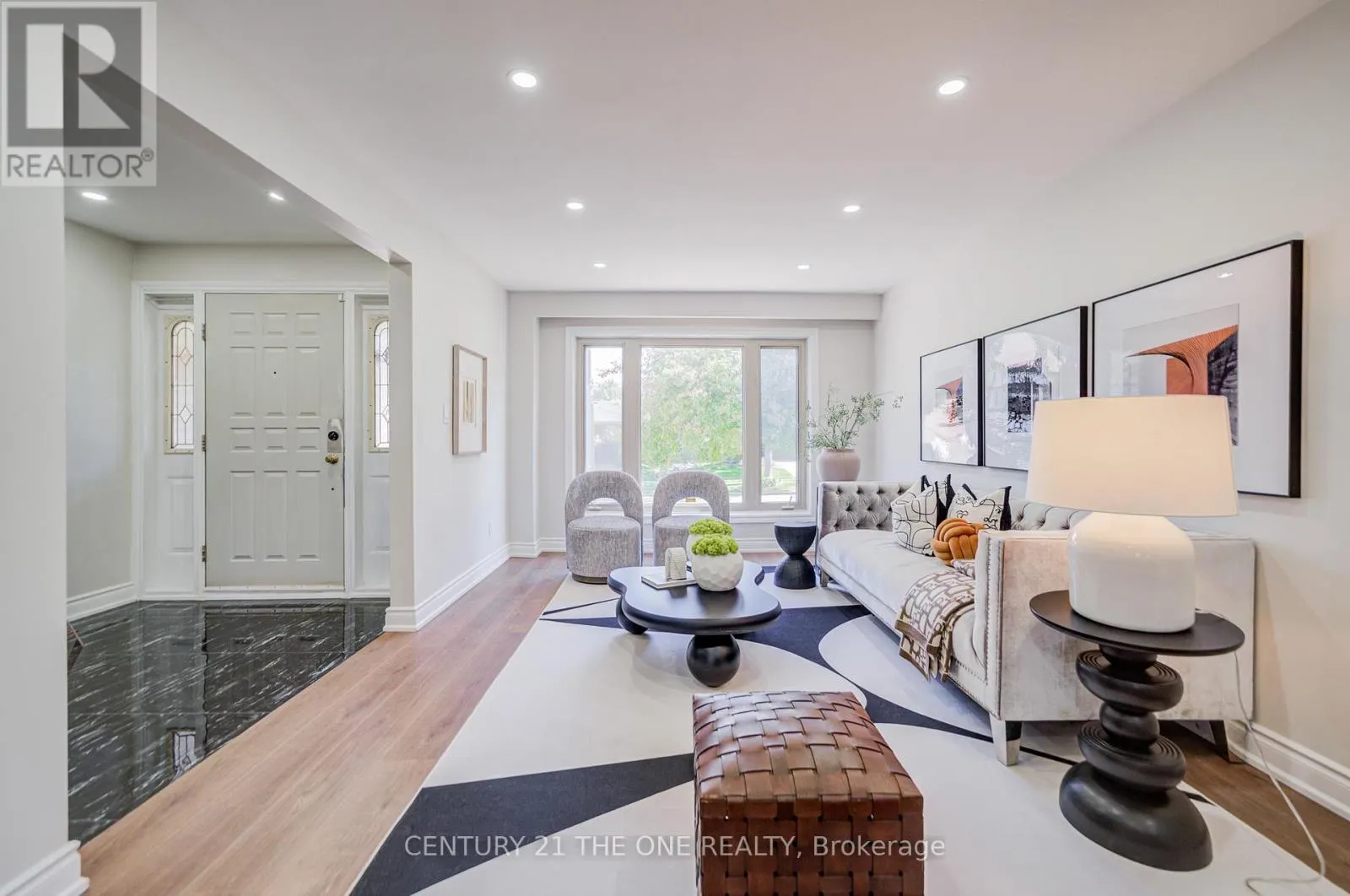 54 MARBLEMOUNT CRESCENT