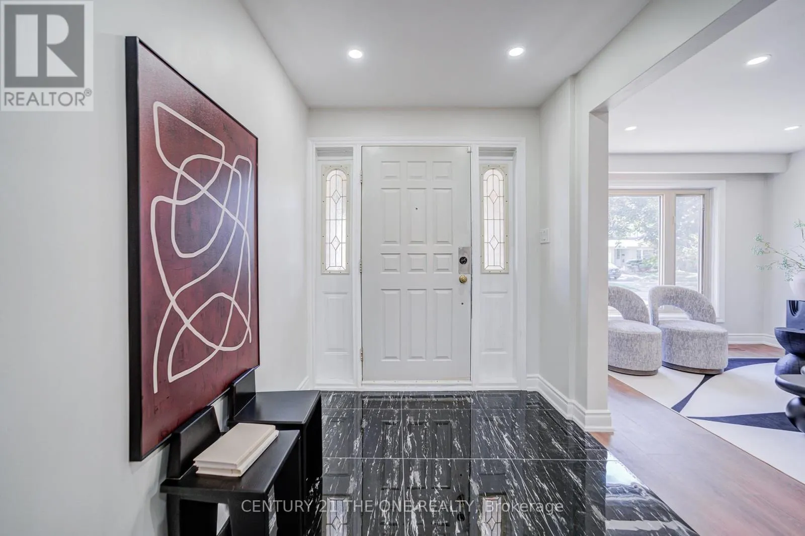 54 MARBLEMOUNT CRESCENT