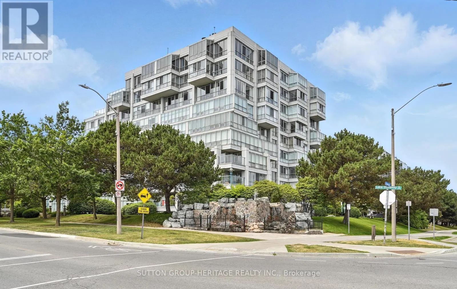 308 - 45 CUMBERLAND LANE