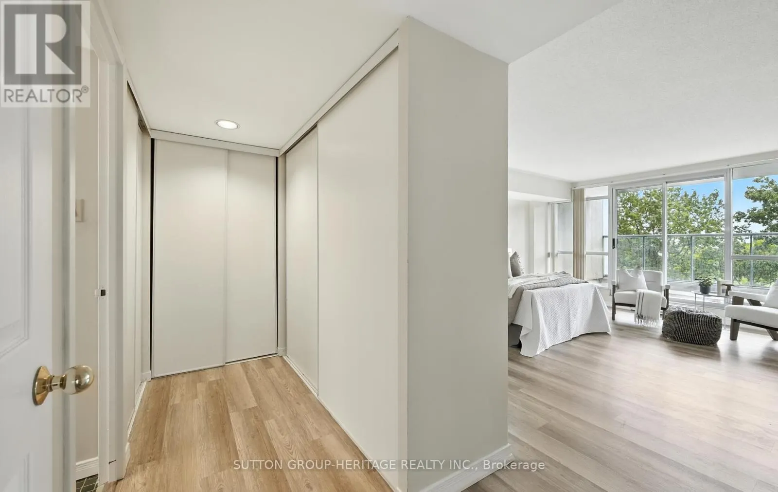 308 - 45 CUMBERLAND LANE