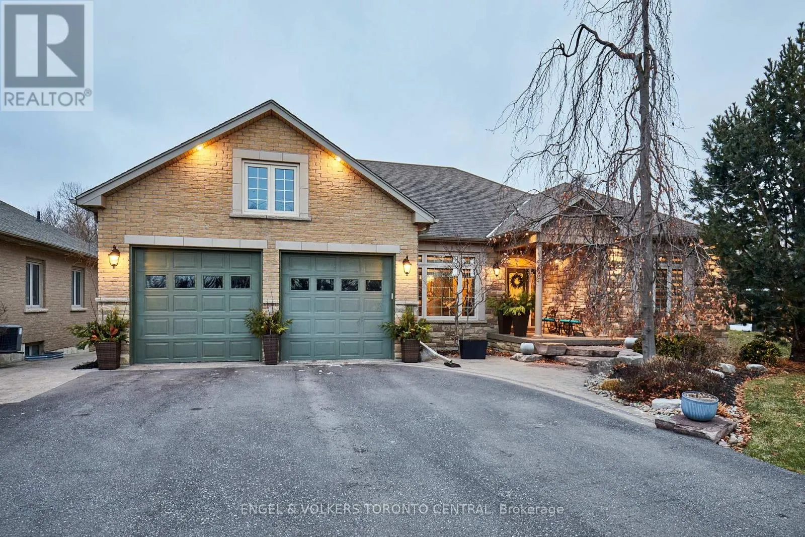 66 VARCOE ROAD