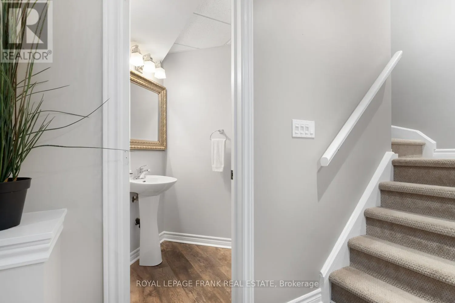 1089 TIMBERLAND CRESCENT