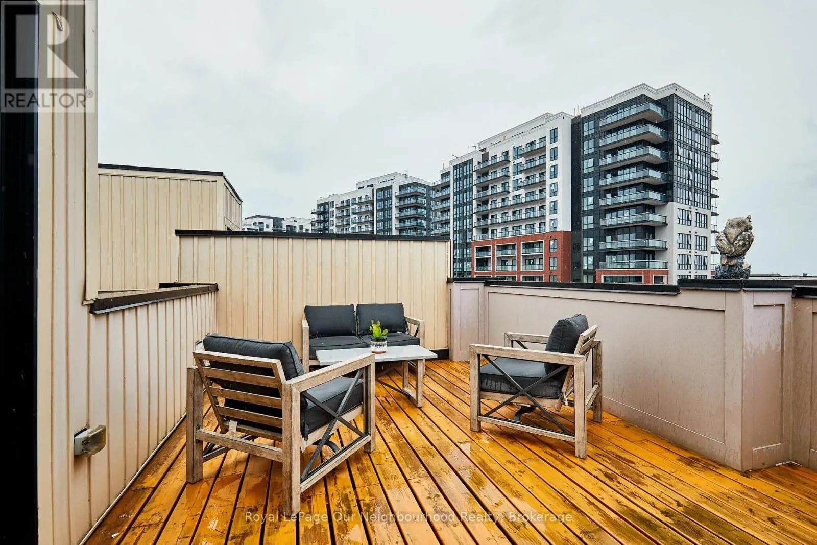28 CLARINGTON BOULEVARD