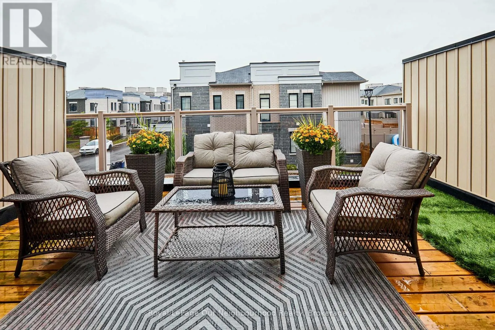 28 CLARINGTON BOULEVARD
