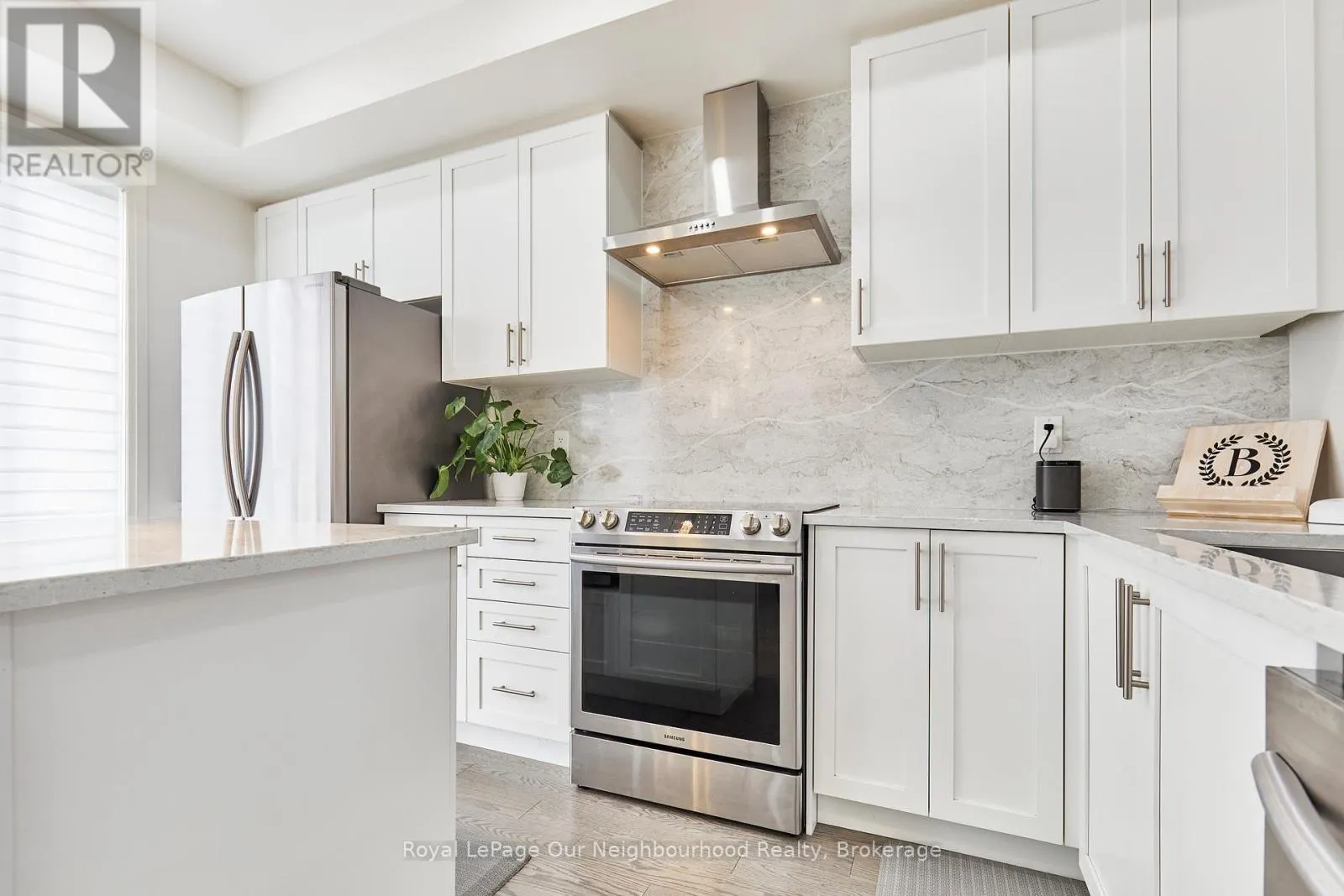 28 CLARINGTON BOULEVARD