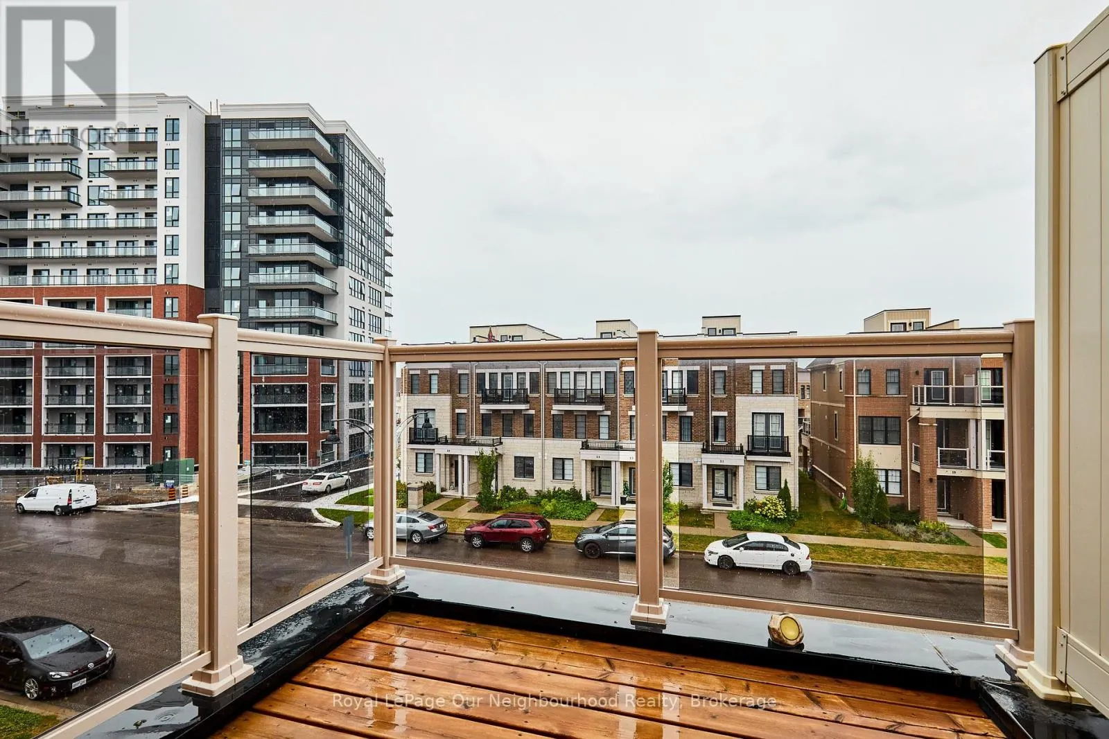 28 CLARINGTON BOULEVARD