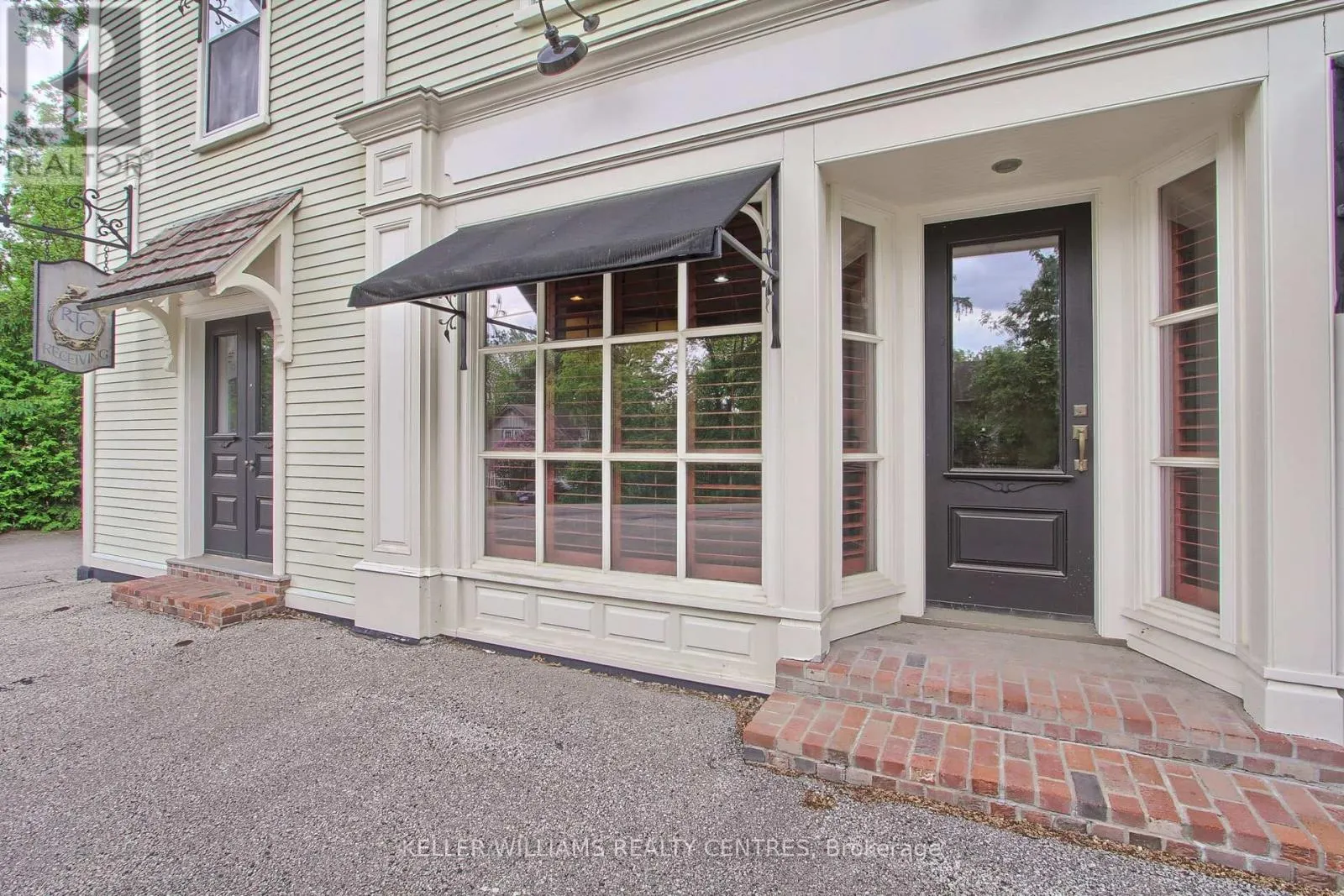 490 WHITEVALE ROAD