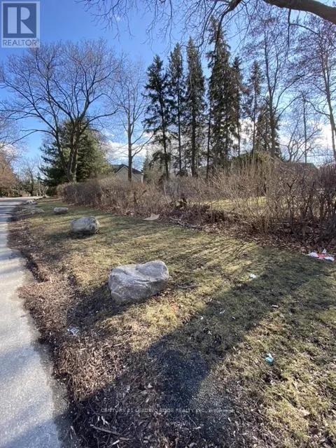 21 FAIRCROFT BOULEVARD