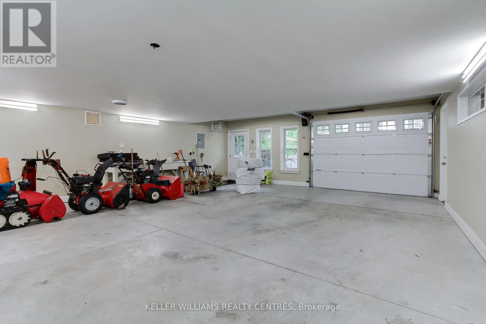 490 WHITEVALE ROAD