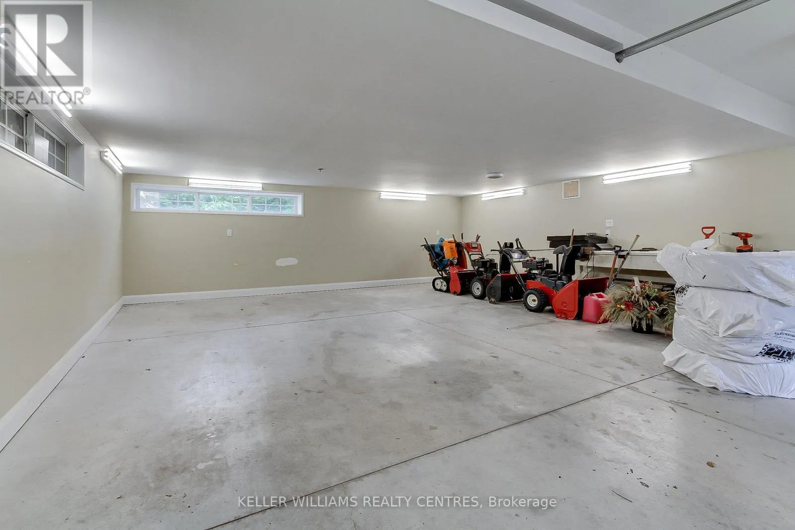 490 WHITEVALE ROAD