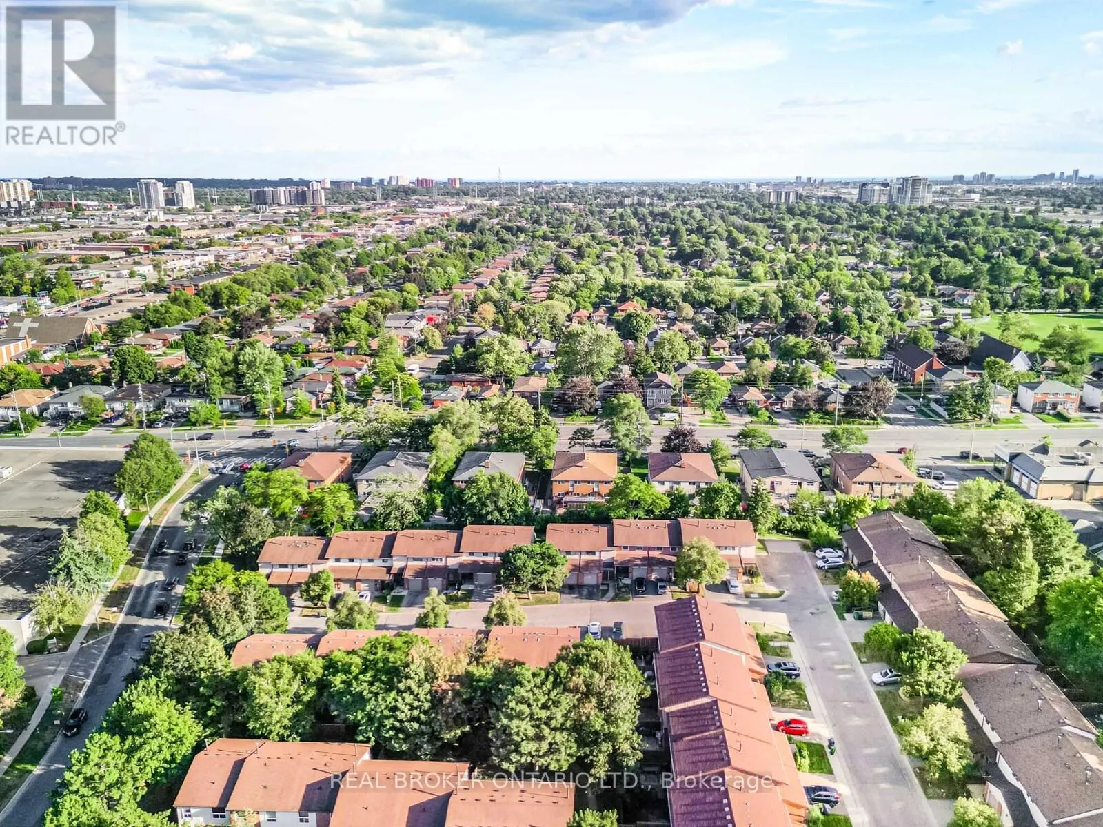 20 - 30 DUNDALK DRIVE