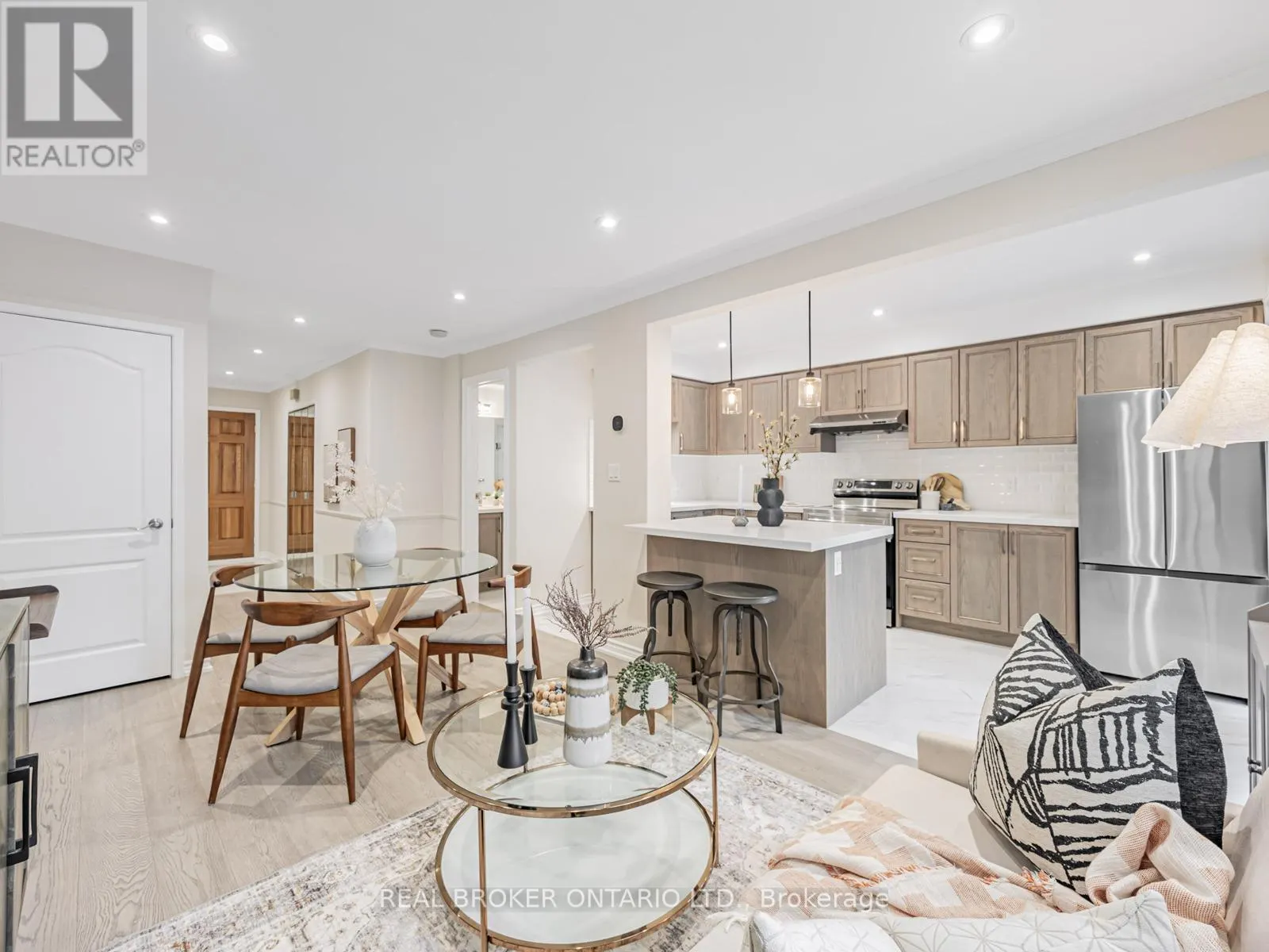 20 - 30 DUNDALK DRIVE