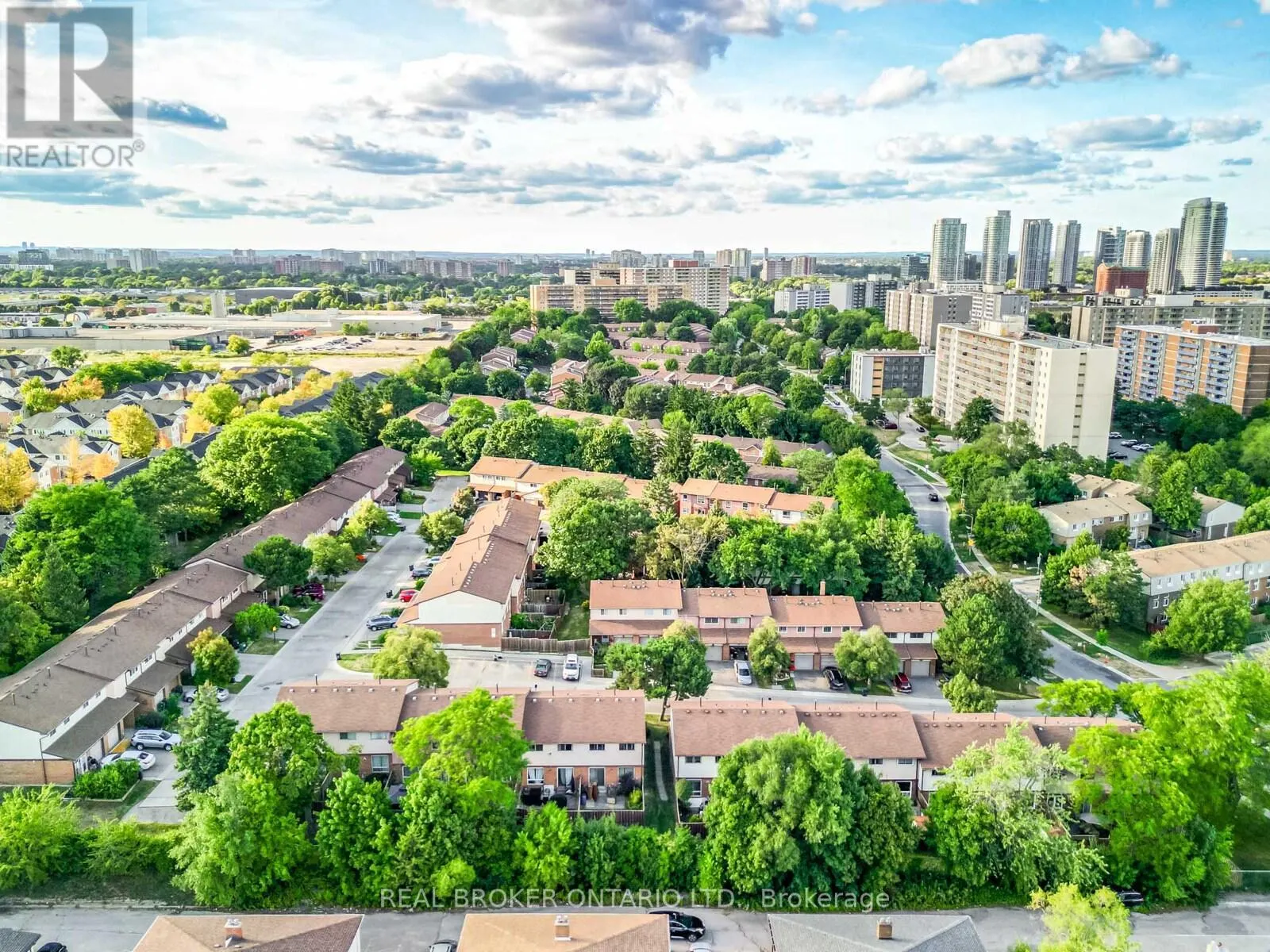 20 - 30 DUNDALK DRIVE