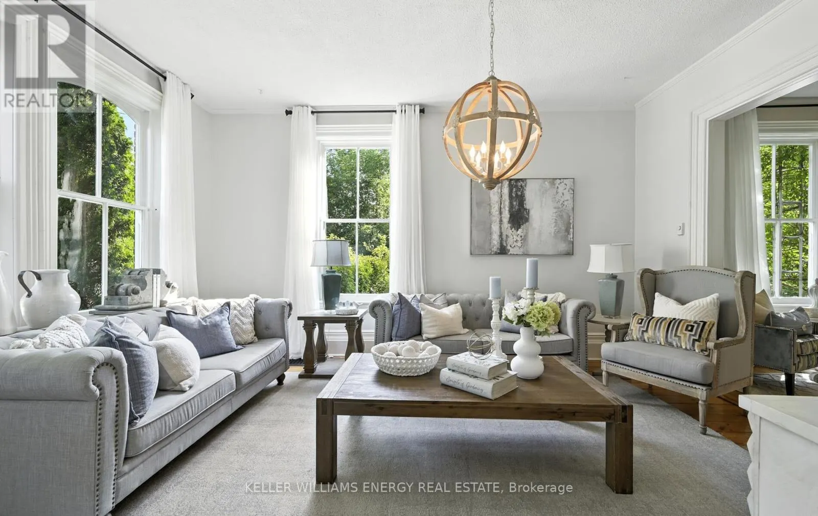 27 COLUMBUS ROAD E