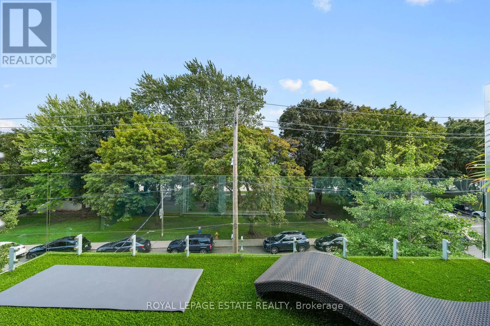 62 HUBBARD BOULEVARD
